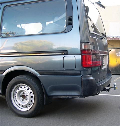 TOYOTA HIACE VAN 1989-2004